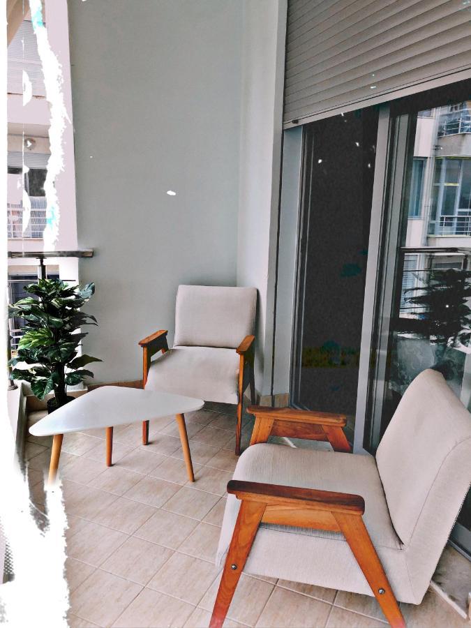 Arianiti Guesthouse Vlorë Exteriör bild
