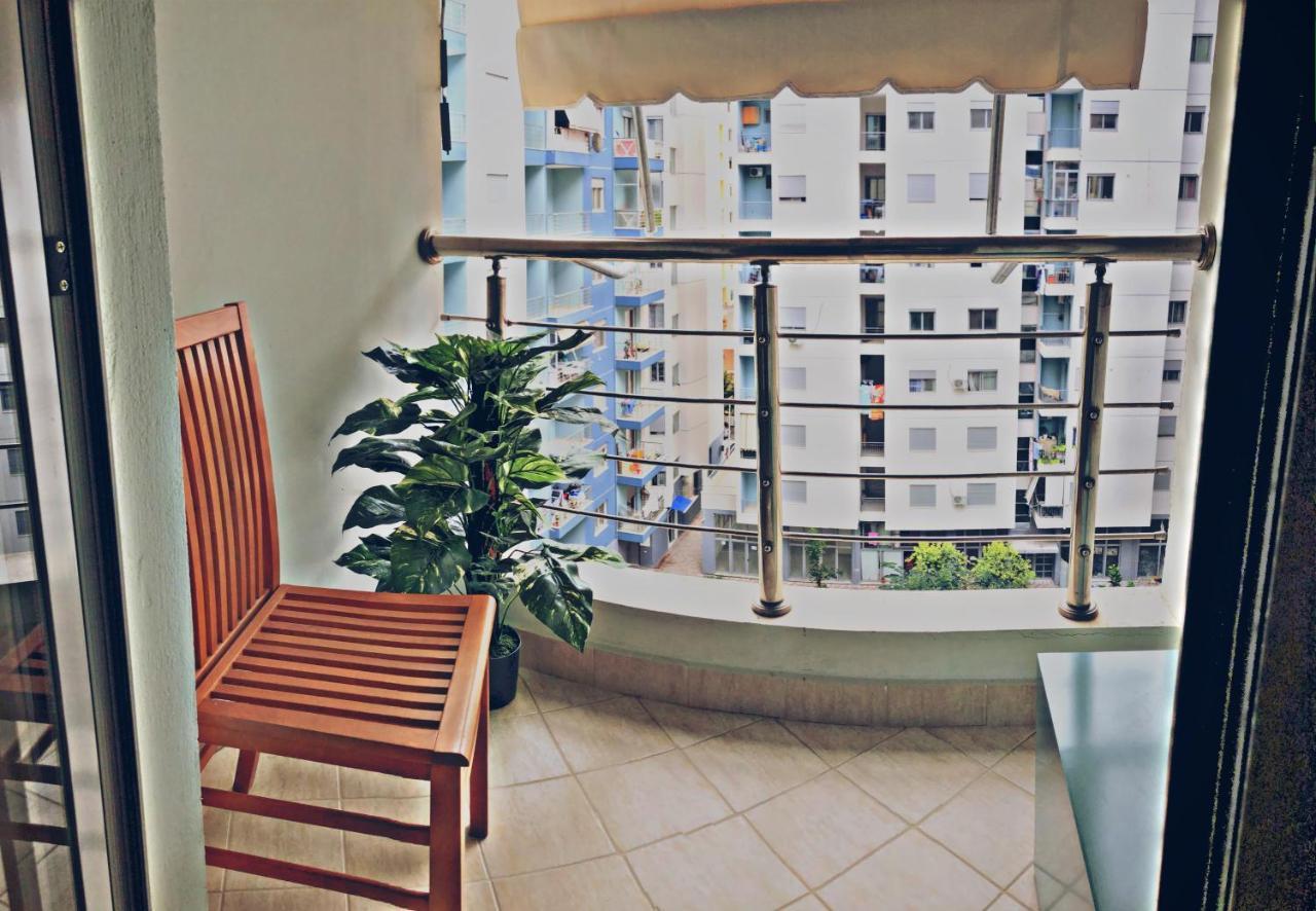 Arianiti Guesthouse Vlorë Exteriör bild