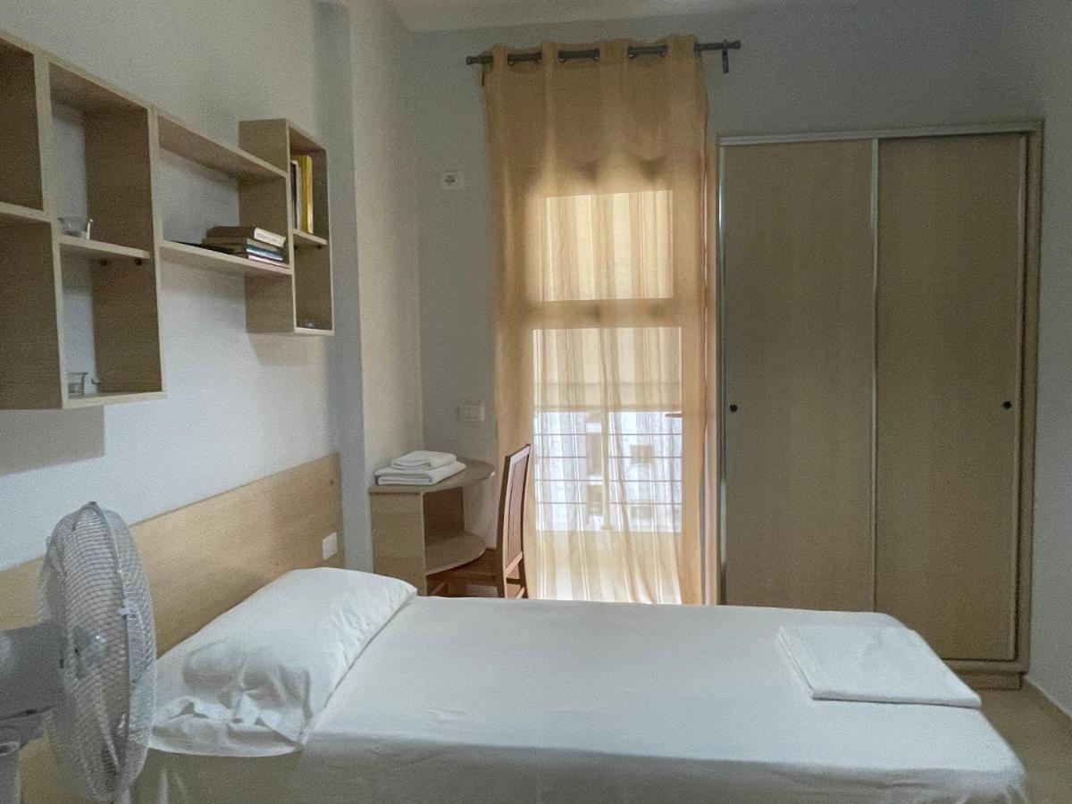 Arianiti Guesthouse Vlorë Exteriör bild