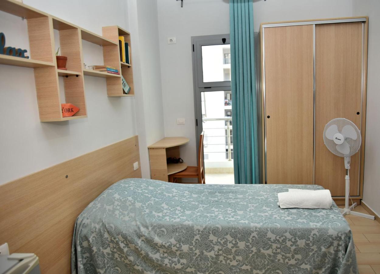 Arianiti Guesthouse Vlorë Exteriör bild