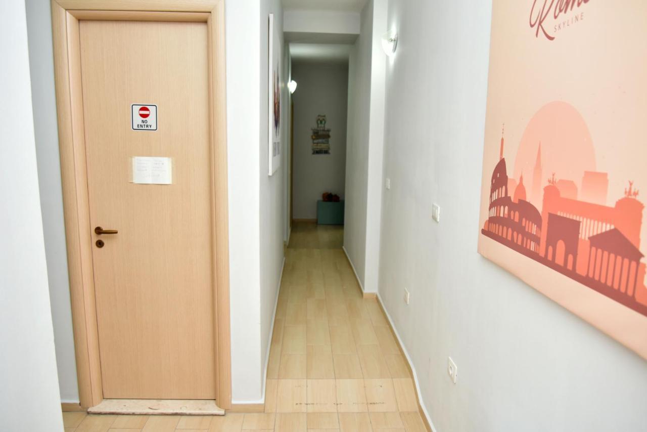 Arianiti Guesthouse Vlorë Exteriör bild
